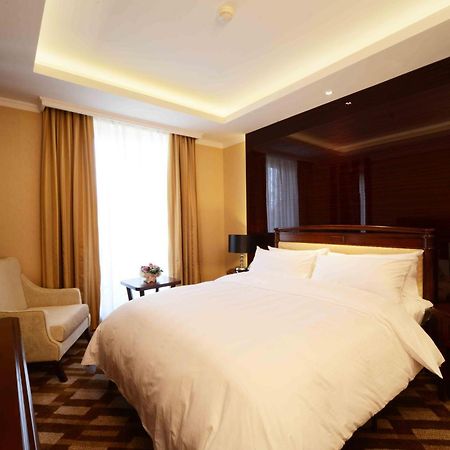 Lotte City Hotels Tashkent Palace Exteriör bild