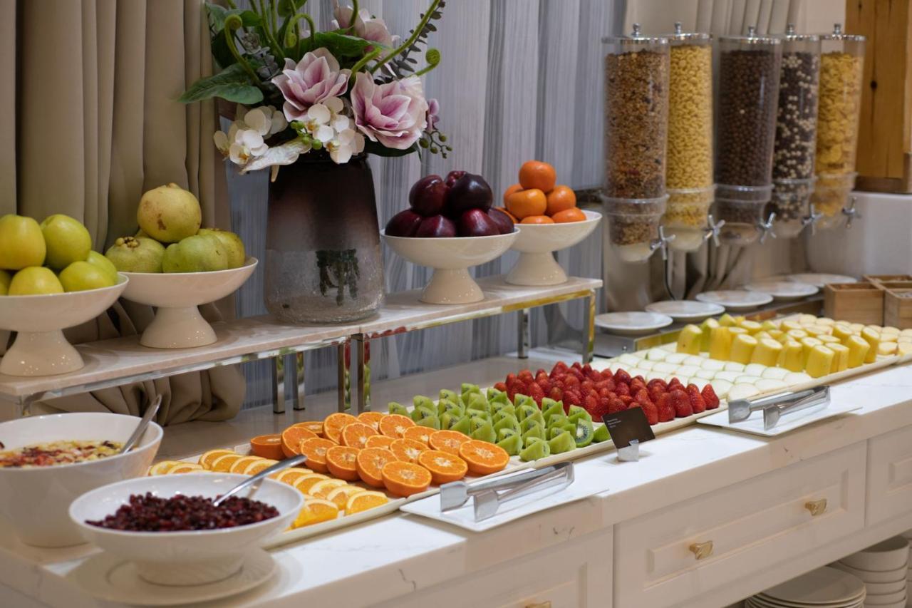 Lotte City Hotels Tashkent Palace Exteriör bild