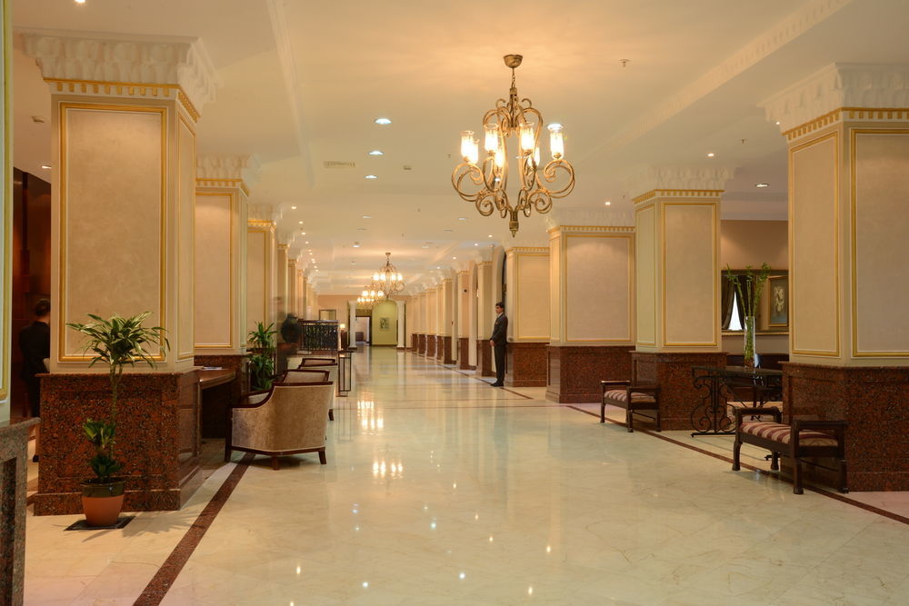 Lotte City Hotels Tashkent Palace Exteriör bild
