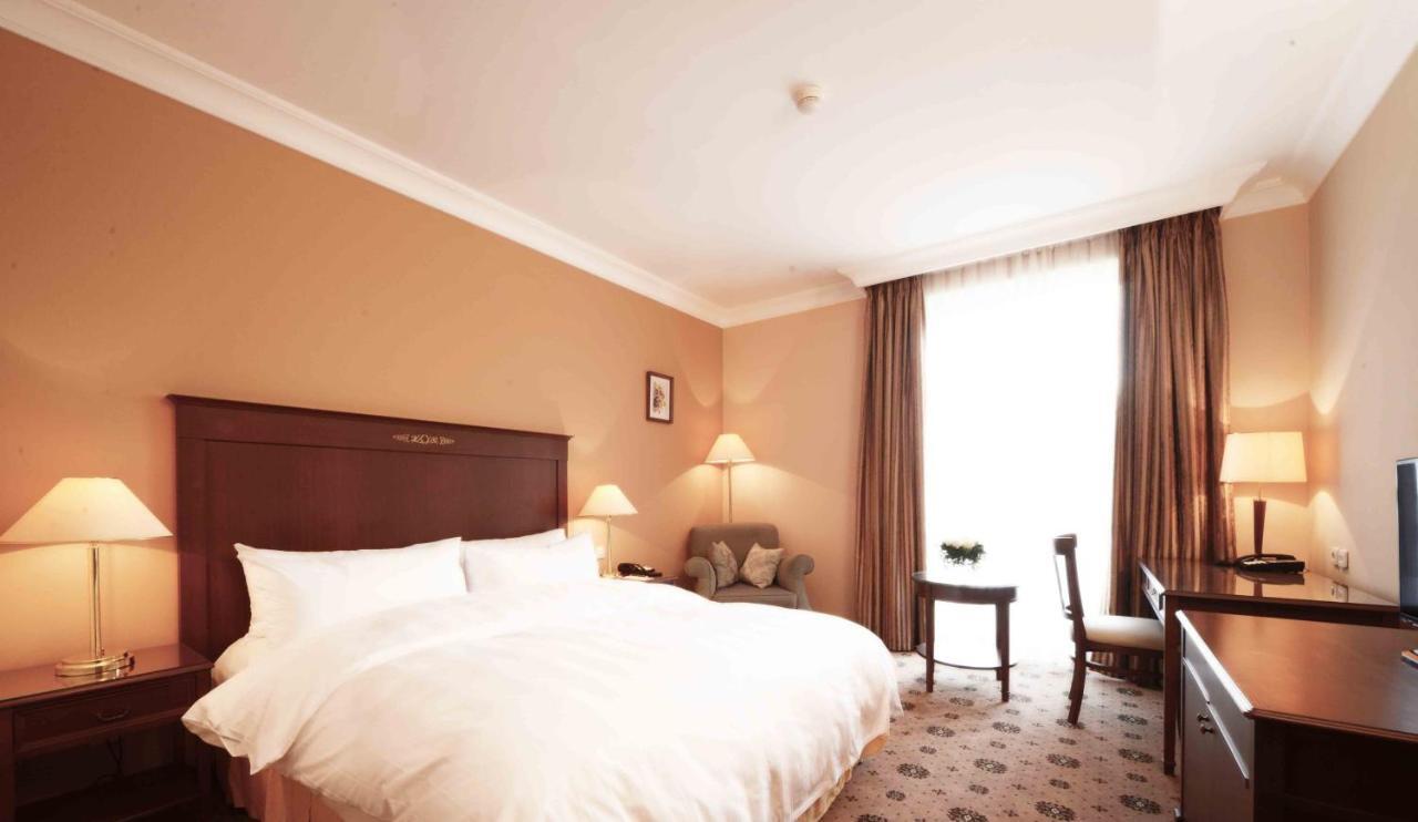 Lotte City Hotels Tashkent Palace Exteriör bild