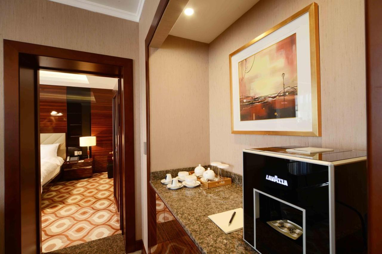 Lotte City Hotels Tashkent Palace Exteriör bild